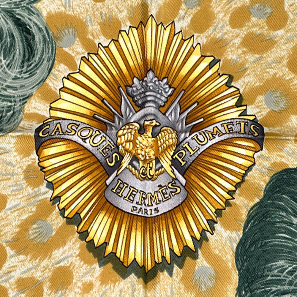 Hermes scarf/muffler, Carre 90, CASQUES et PLUMETS (Helmets without Faces), w... - Picture 2 of 6